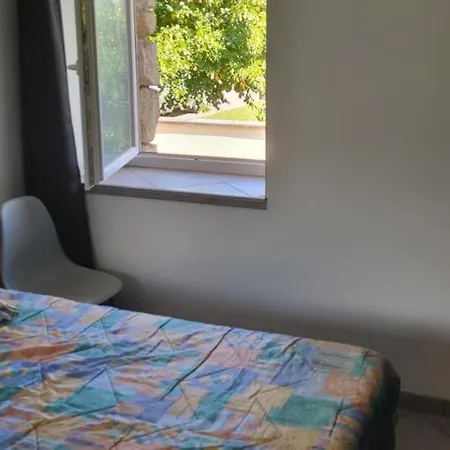 Maisonnette En Pierre Renovee Апартаменты *