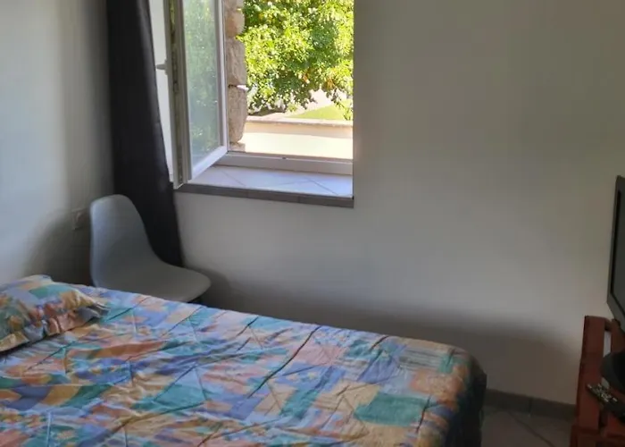 Maisonnette En Pierre Renovee Appartement *